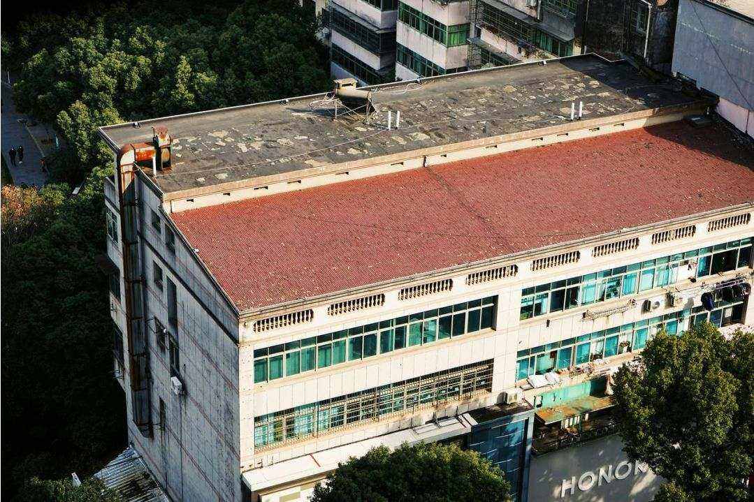 Modern Australian office being repaired